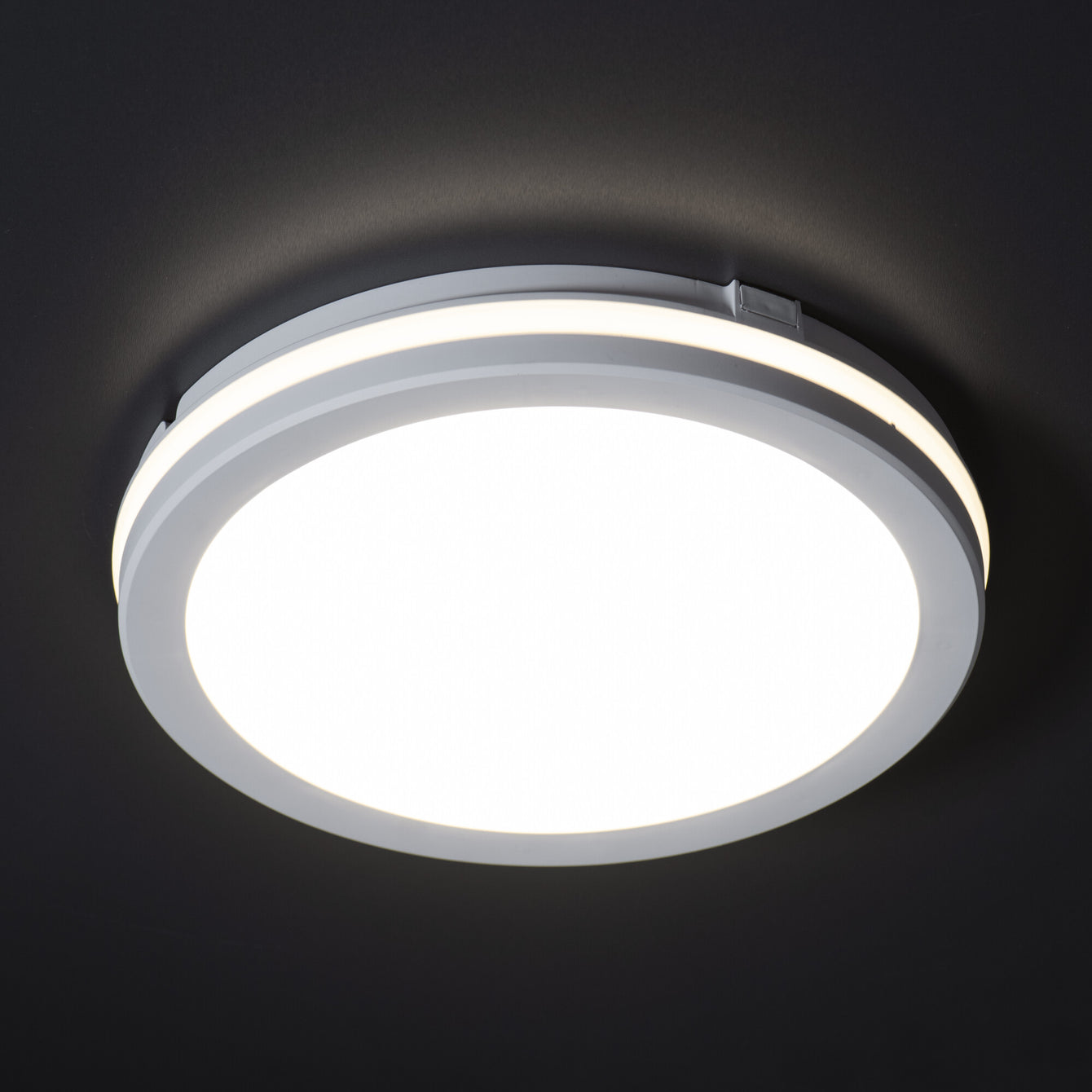 ElekTek Circular LED Ceiling Wall Light 3 CCT IP65 for Indoor and Outdoor Use White - Buy It Better 40W